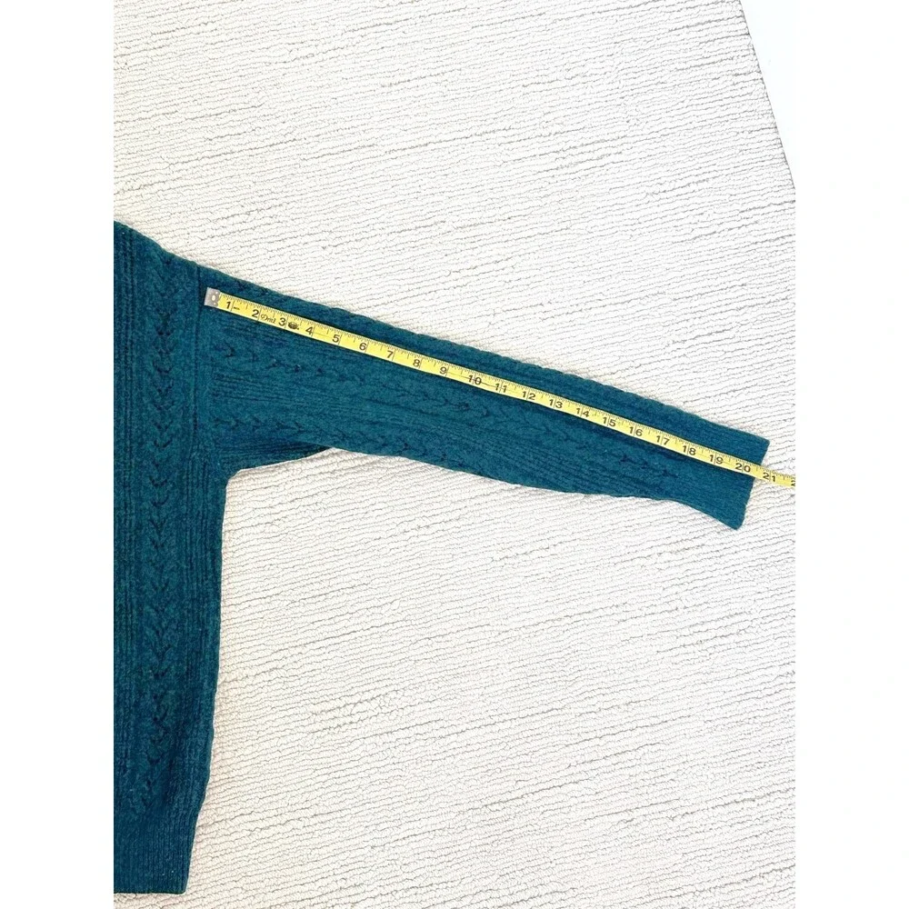 WILFRED ARITZIA Era Size Small Green Cardigan Sweater Quiet Luxury Preppy Staple